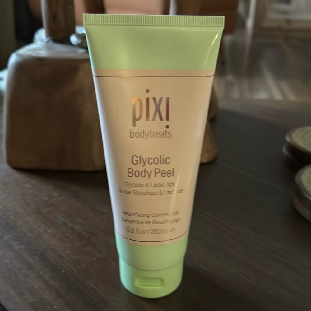 PIXI Glycolic Body Peel 6.8 ounces NEW